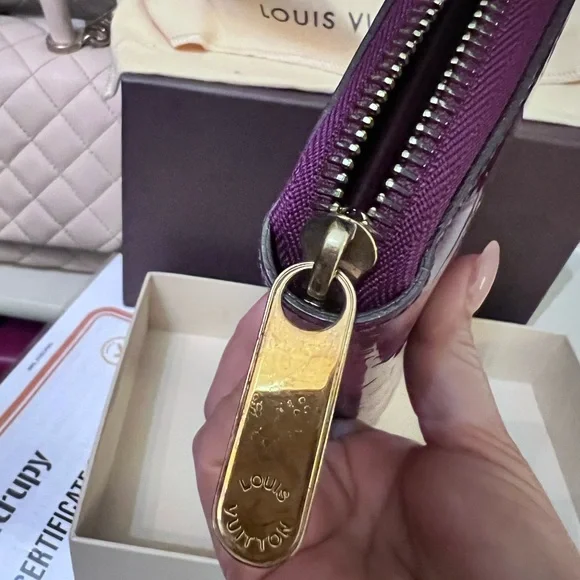 SOLD Louis Vuitton Vernis long zippy wallet - Picture 2 of 15